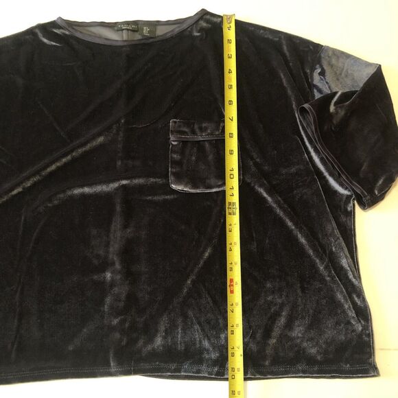 Tahari Women’s Sleepwear Pajama Set ￼Velour Plum Shimmer Size Small - Picture 7 of 16